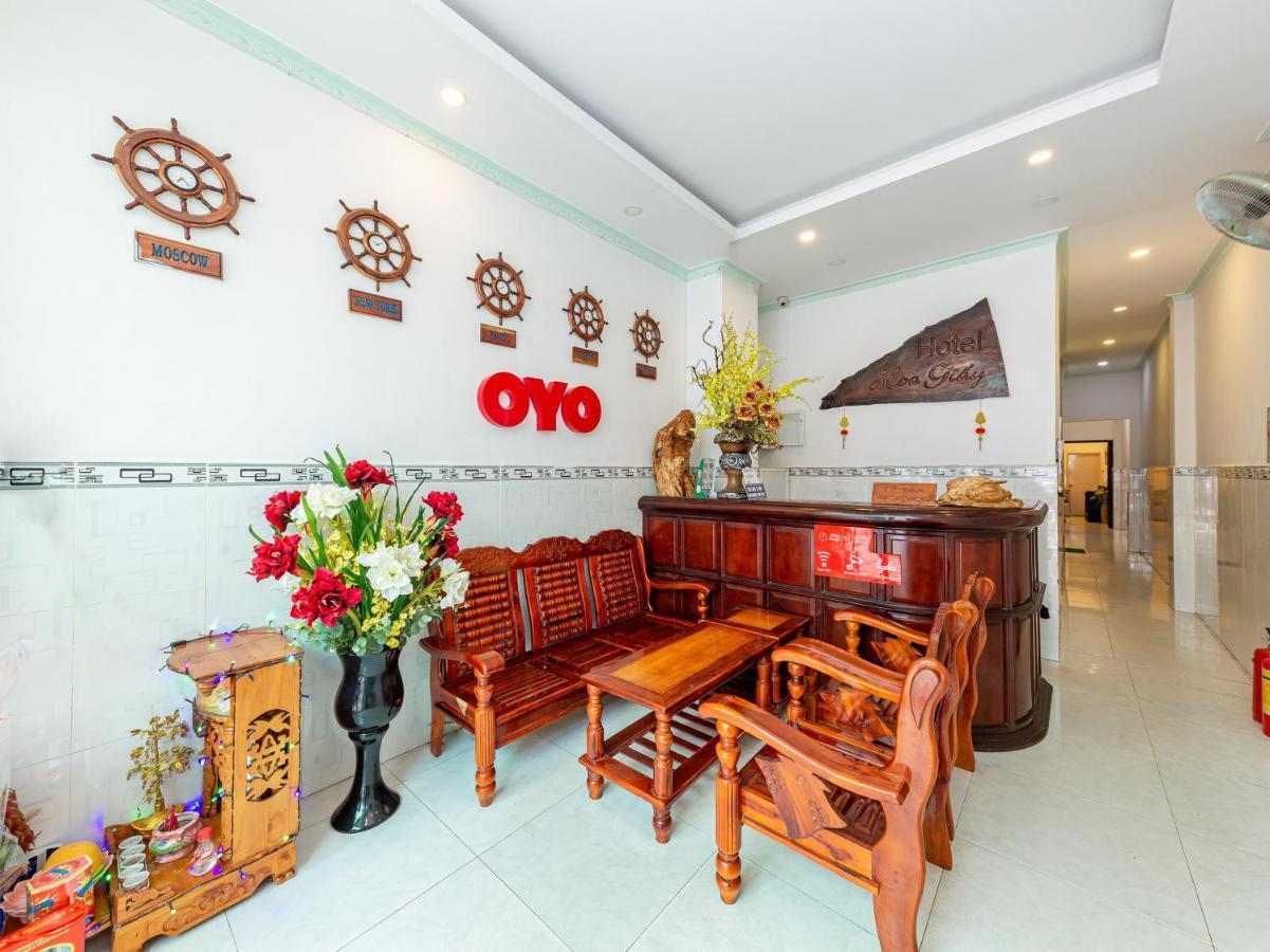 Oyo 828 Hoa Giay Hotel На Транг Екстериор снимка