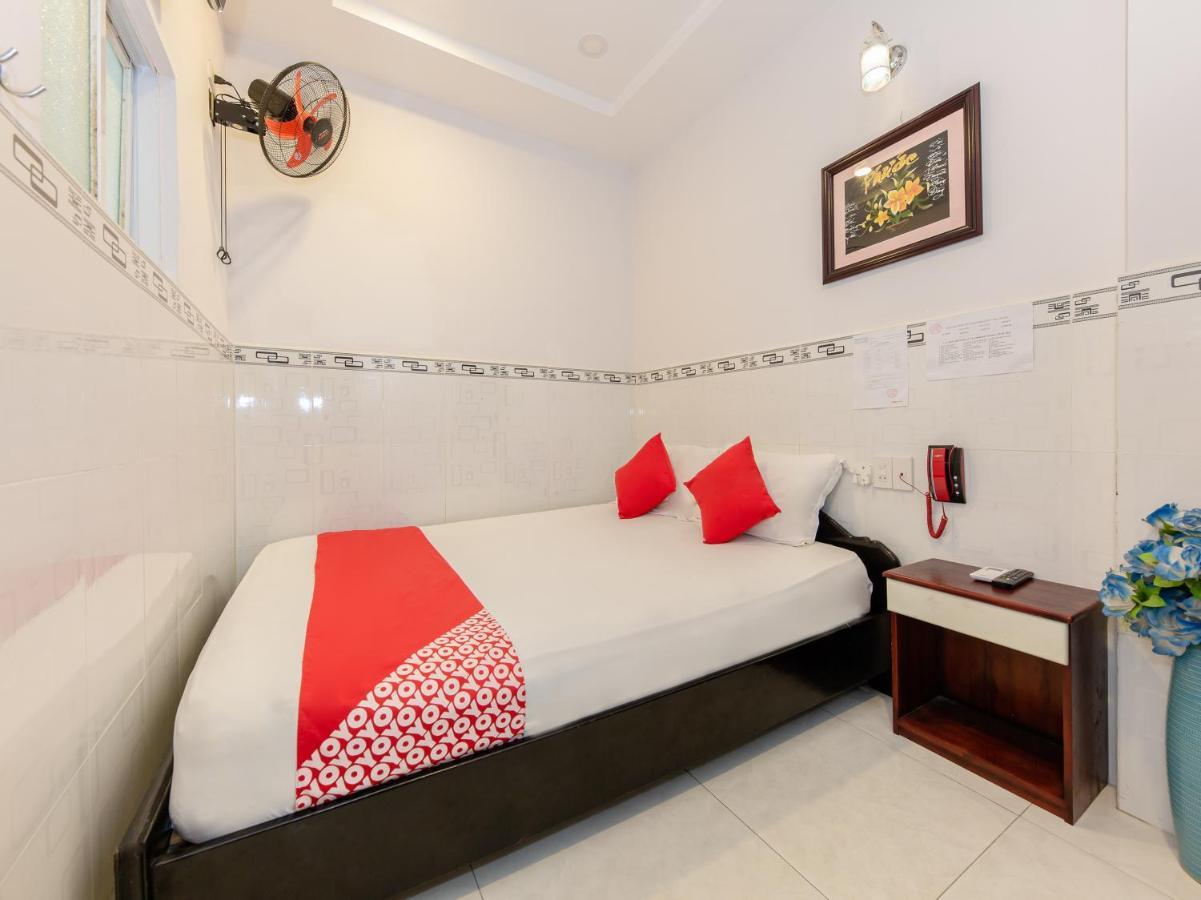 Oyo 828 Hoa Giay Hotel На Транг Екстериор снимка