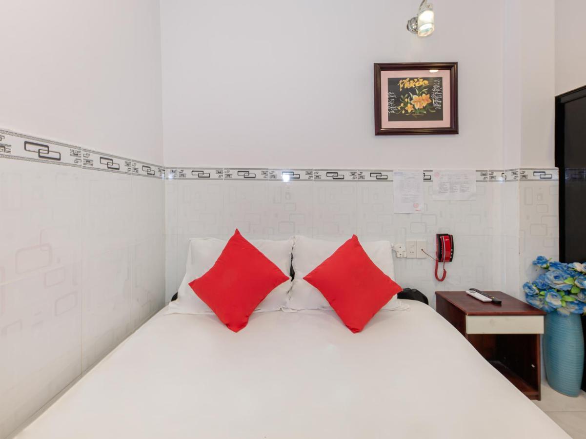 Oyo 828 Hoa Giay Hotel На Транг Екстериор снимка