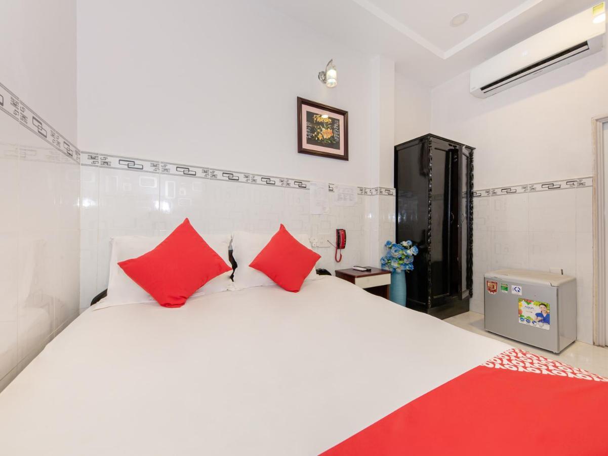 Oyo 828 Hoa Giay Hotel На Транг Екстериор снимка