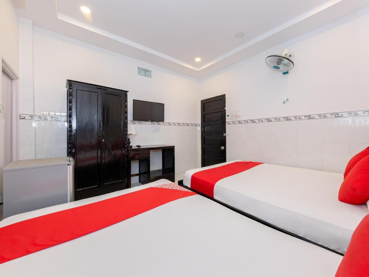 Oyo 828 Hoa Giay Hotel На Транг Екстериор снимка