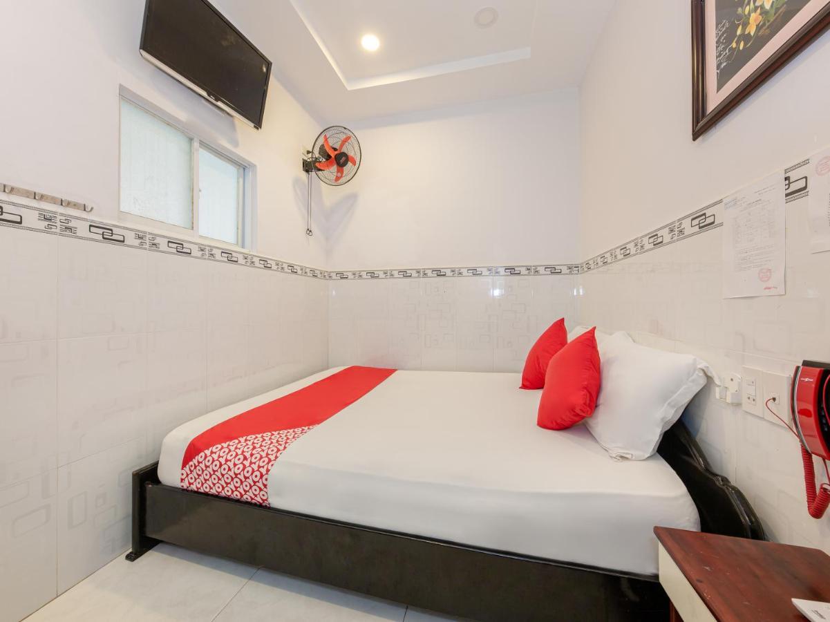 Oyo 828 Hoa Giay Hotel На Транг Екстериор снимка