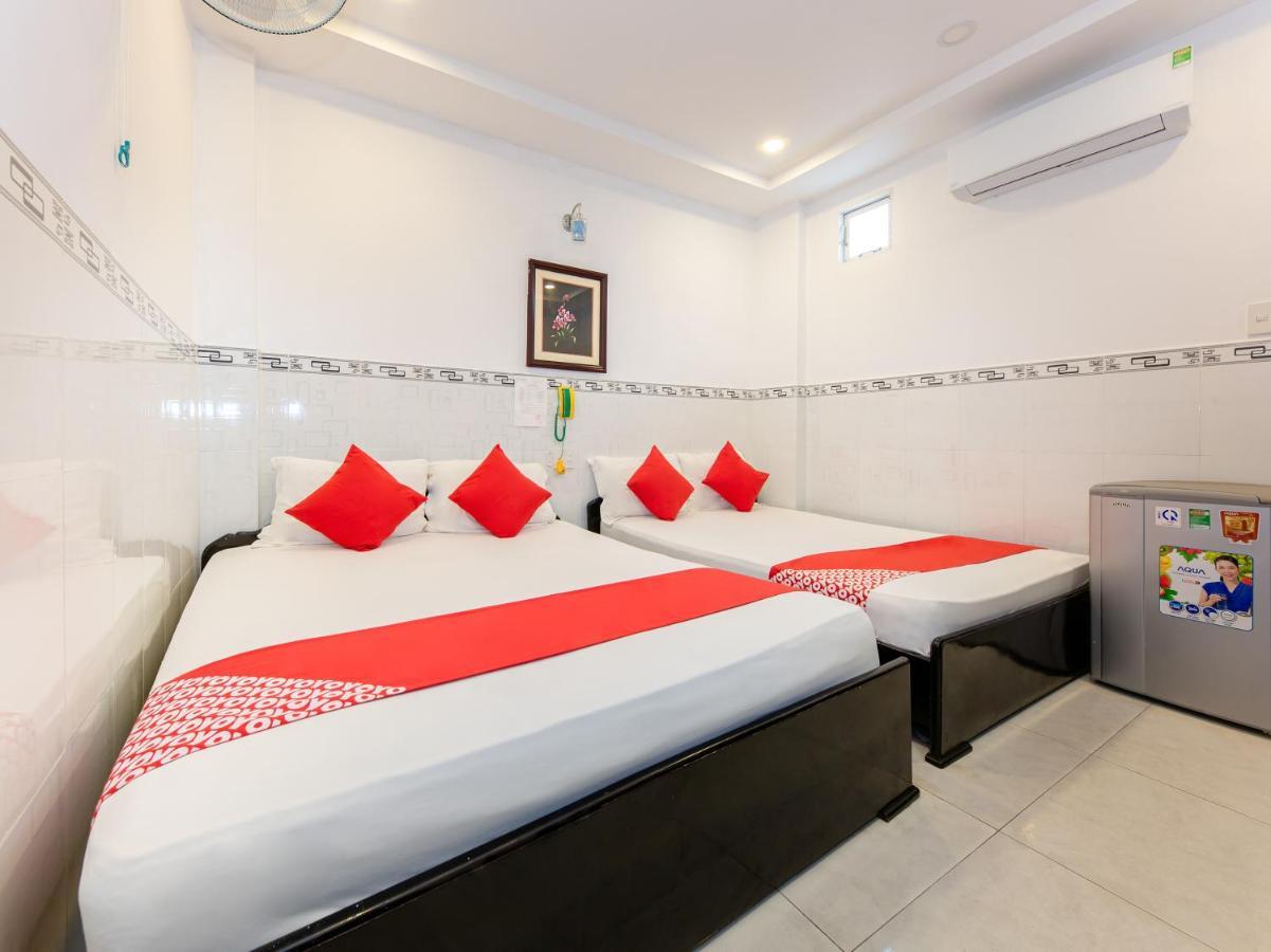 Oyo 828 Hoa Giay Hotel На Транг Екстериор снимка