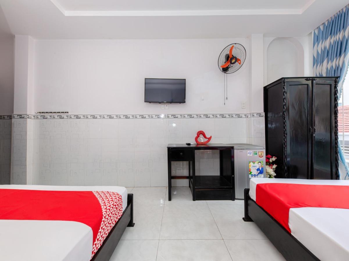 Oyo 828 Hoa Giay Hotel На Транг Екстериор снимка