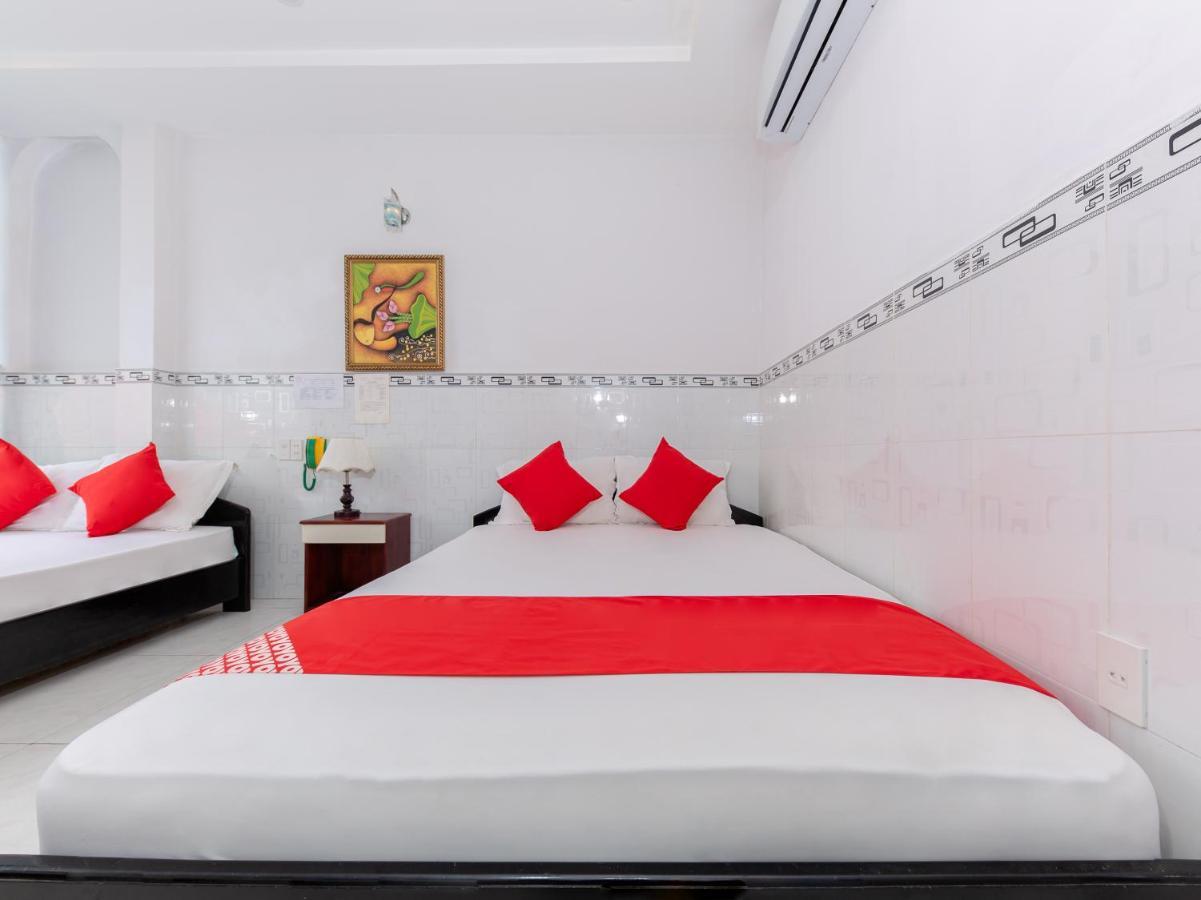 Oyo 828 Hoa Giay Hotel На Транг Екстериор снимка